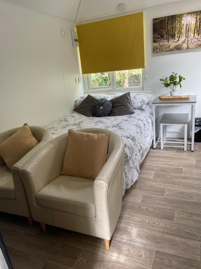 The Little Nest Beach Sole Use Accommodation Near To Bath 威克 外观 照片