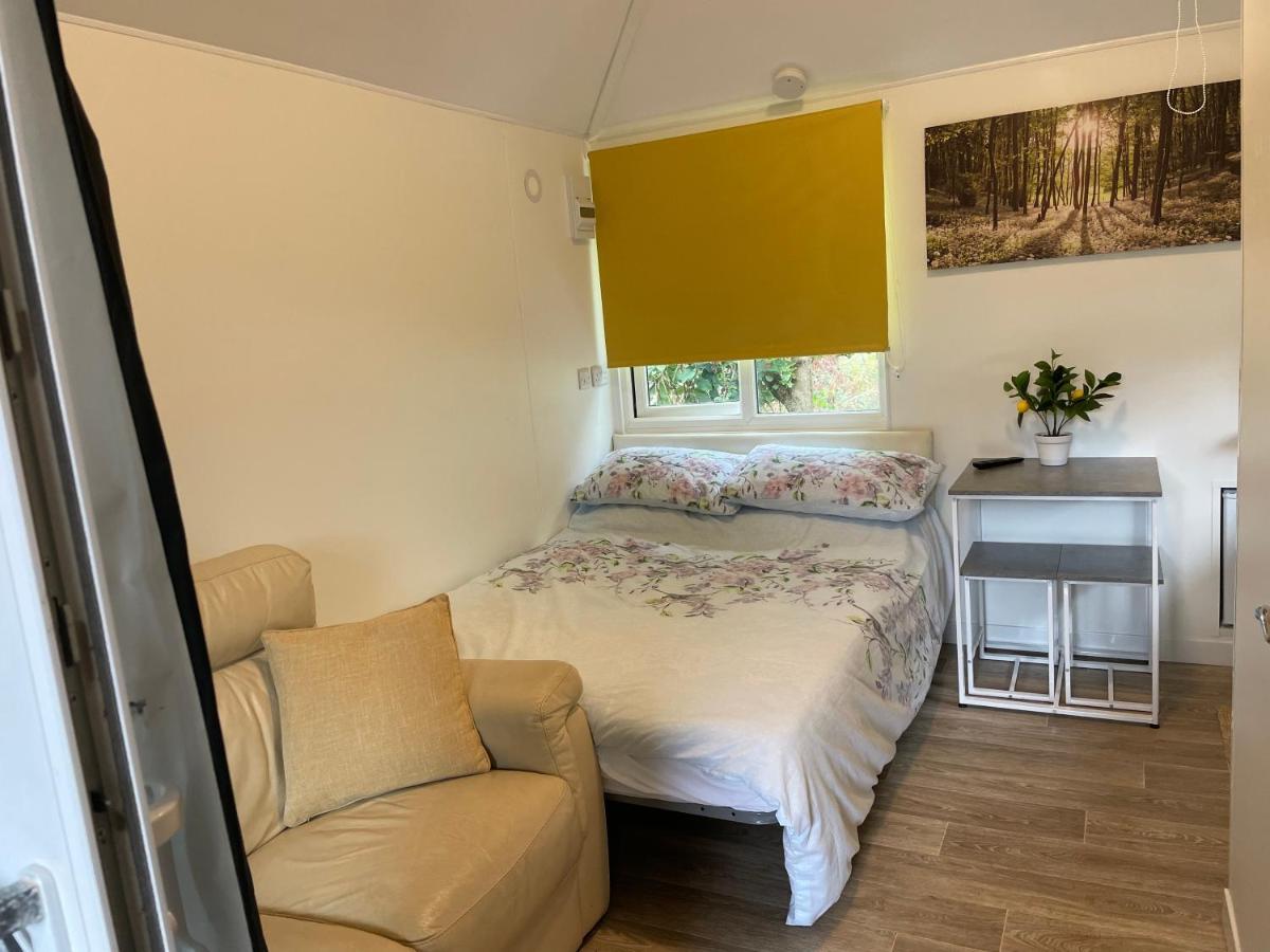 The Little Nest Beach Sole Use Accommodation Near To Bath 威克 外观 照片